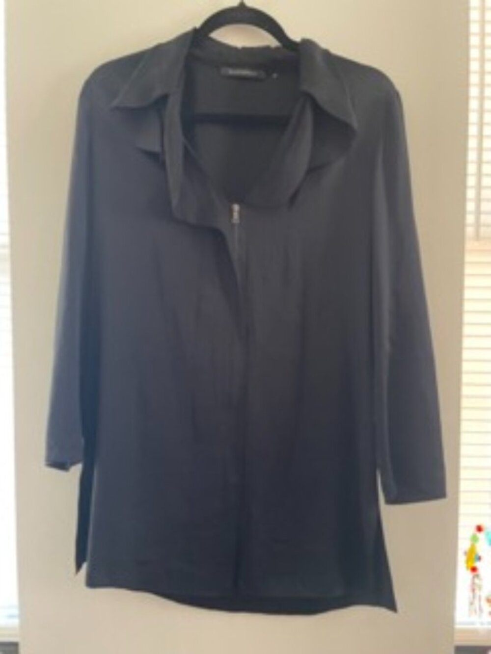 Elie Tahari | Black Silk Blouse